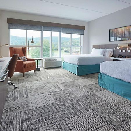 Hilton Garden Inn Corning Downtown Zewnętrze zdjęcie