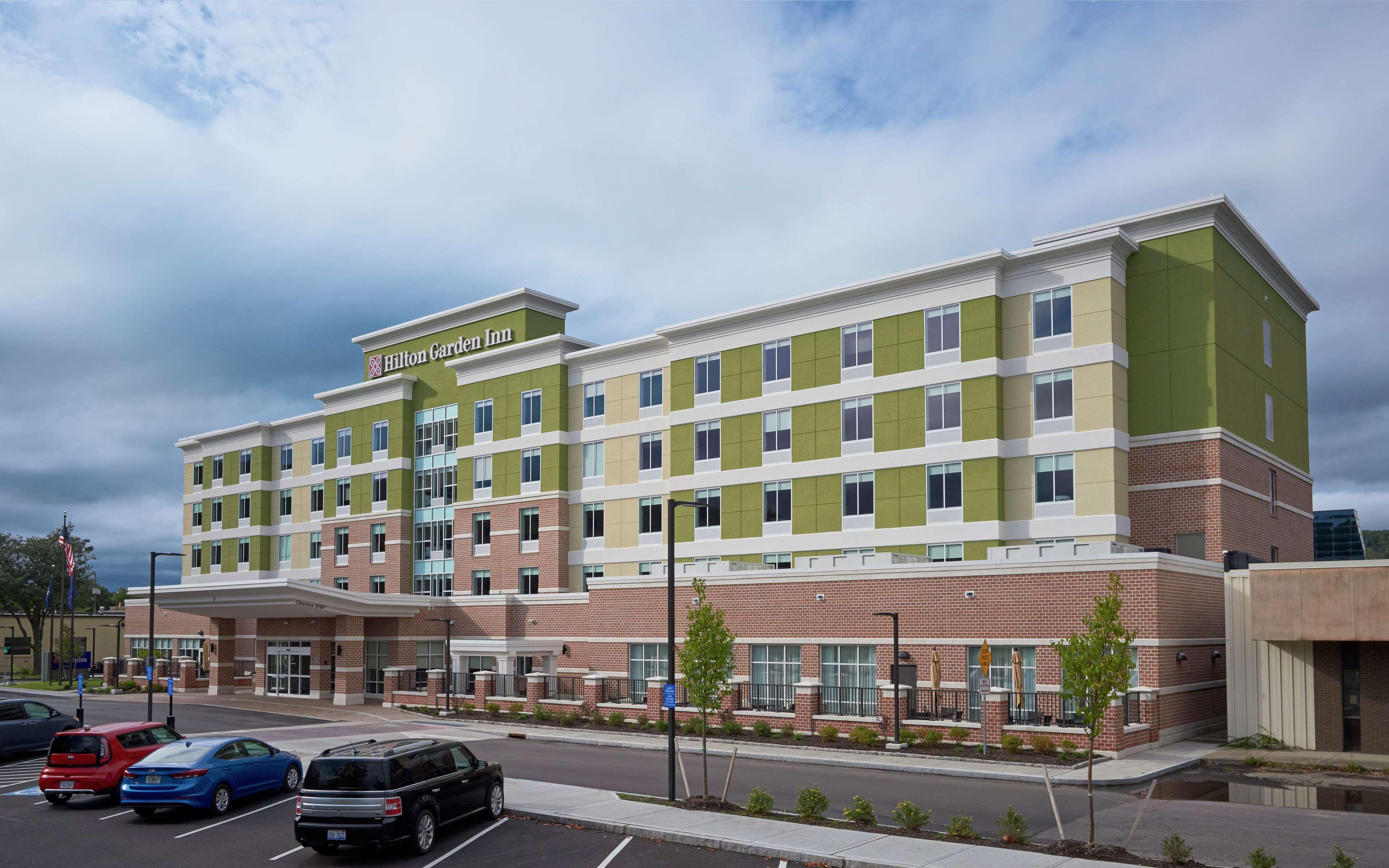 Hilton Garden Inn Corning Downtown Zewnętrze zdjęcie