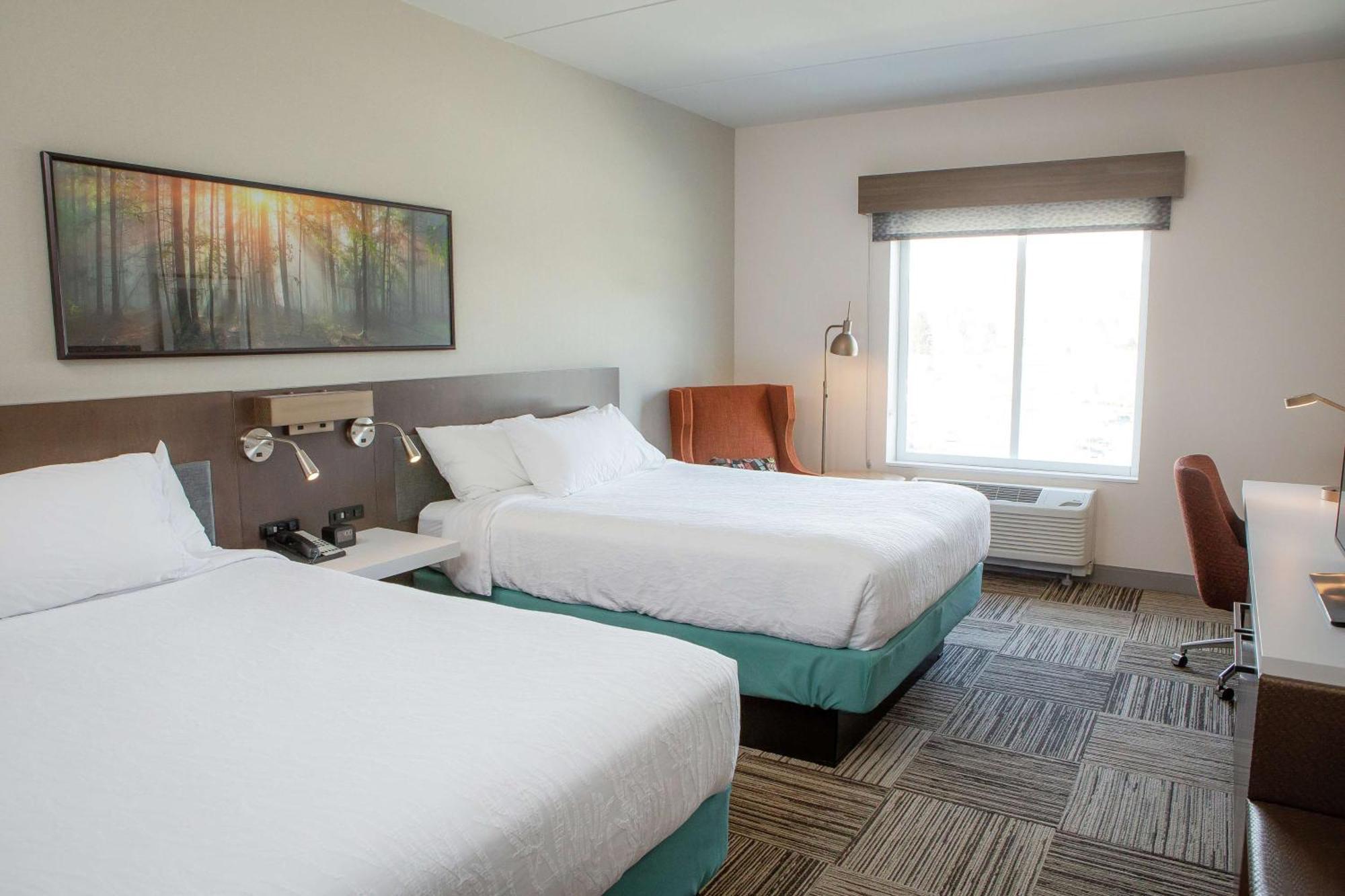 Hilton Garden Inn Corning Downtown Zewnętrze zdjęcie